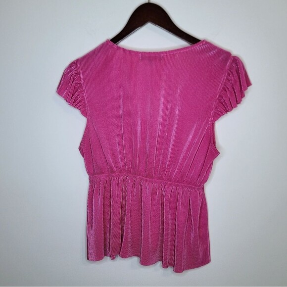 Almost Famous Ribbed Flutter Sleeve Pink Top Size Large - Picture 5 of 8